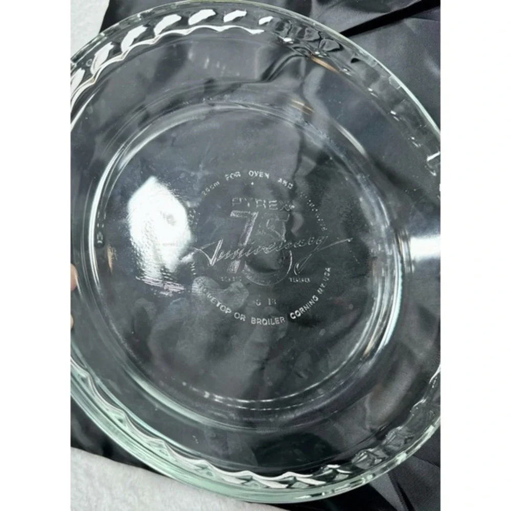 Vintage PYREX 9